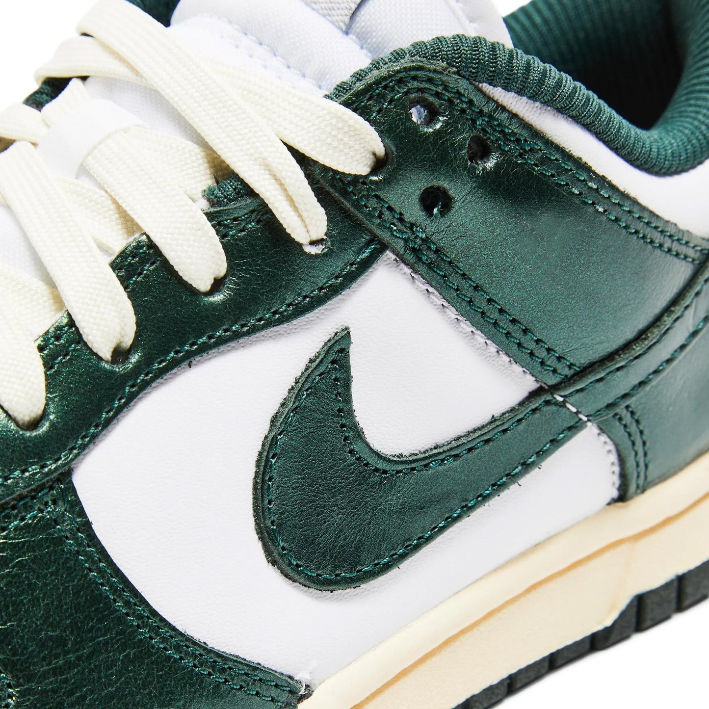 New Dunk Low 'Vintage Green' Women's (2022)