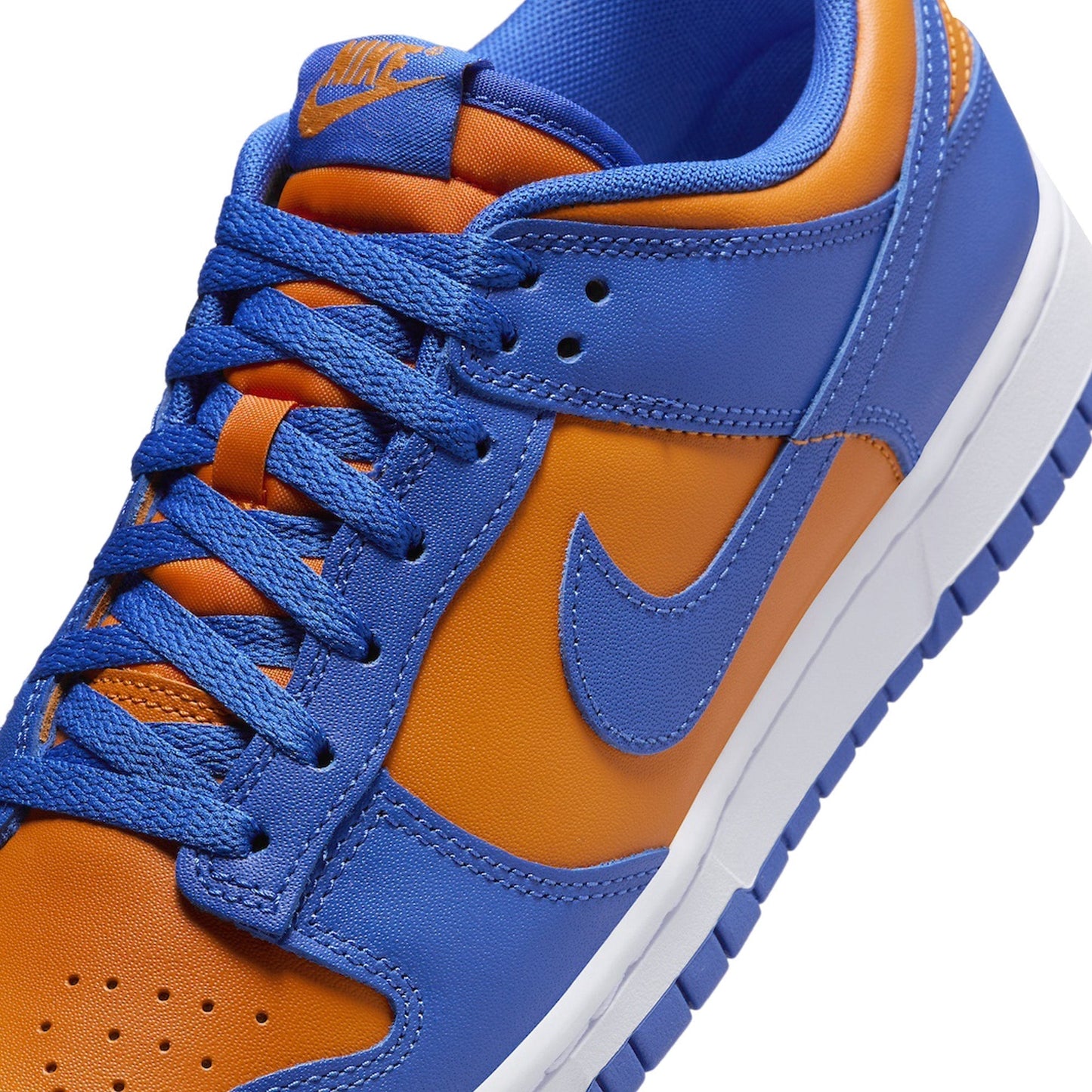 New Dunk Low 'Knicks' (2024)