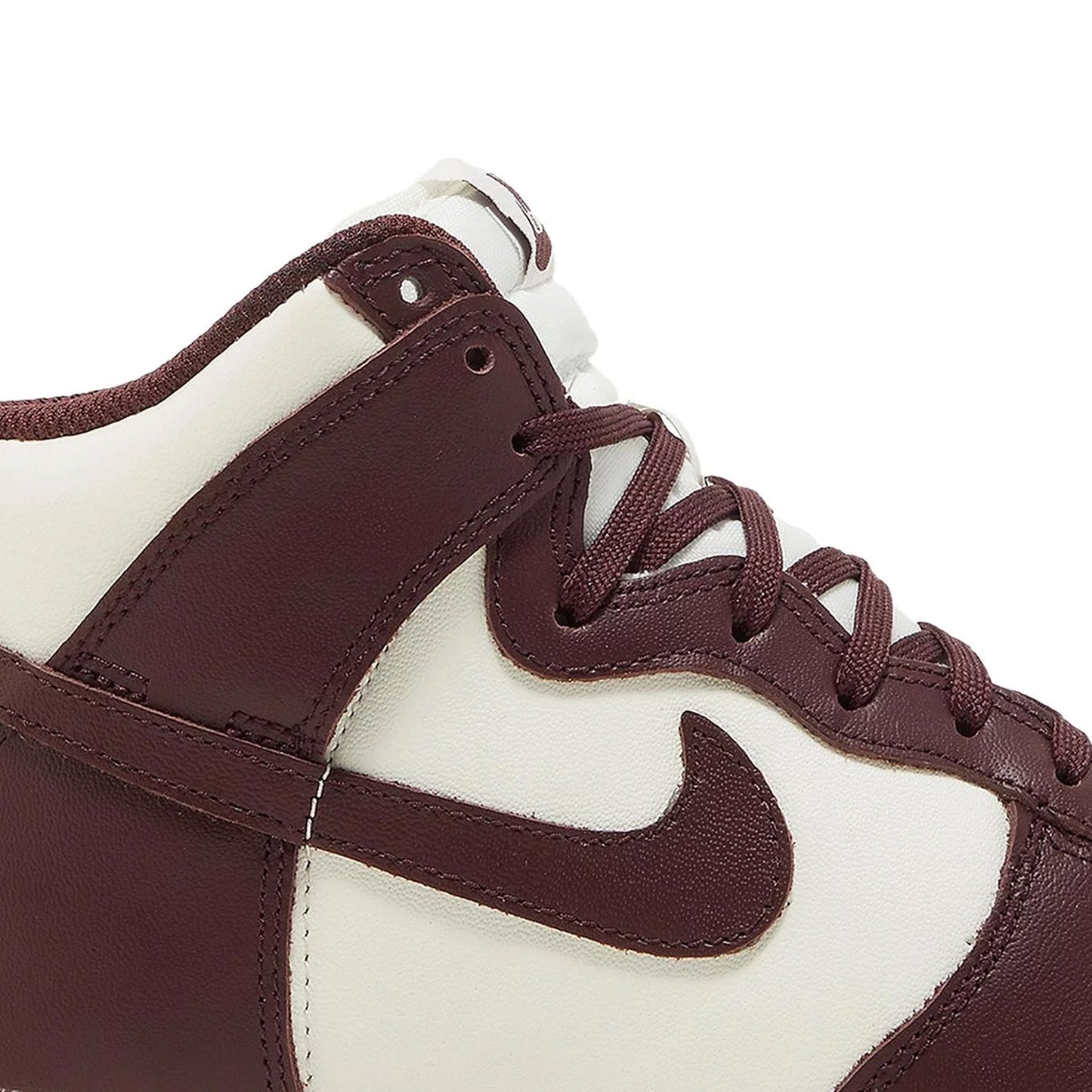 New Dunk High 'Burgundy Crush' Women's (2022)