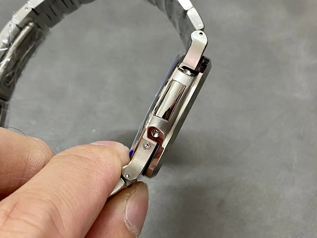 CLASSIC Nautilus Moon Phase Stainless Steel 5712 1A 001 40mm