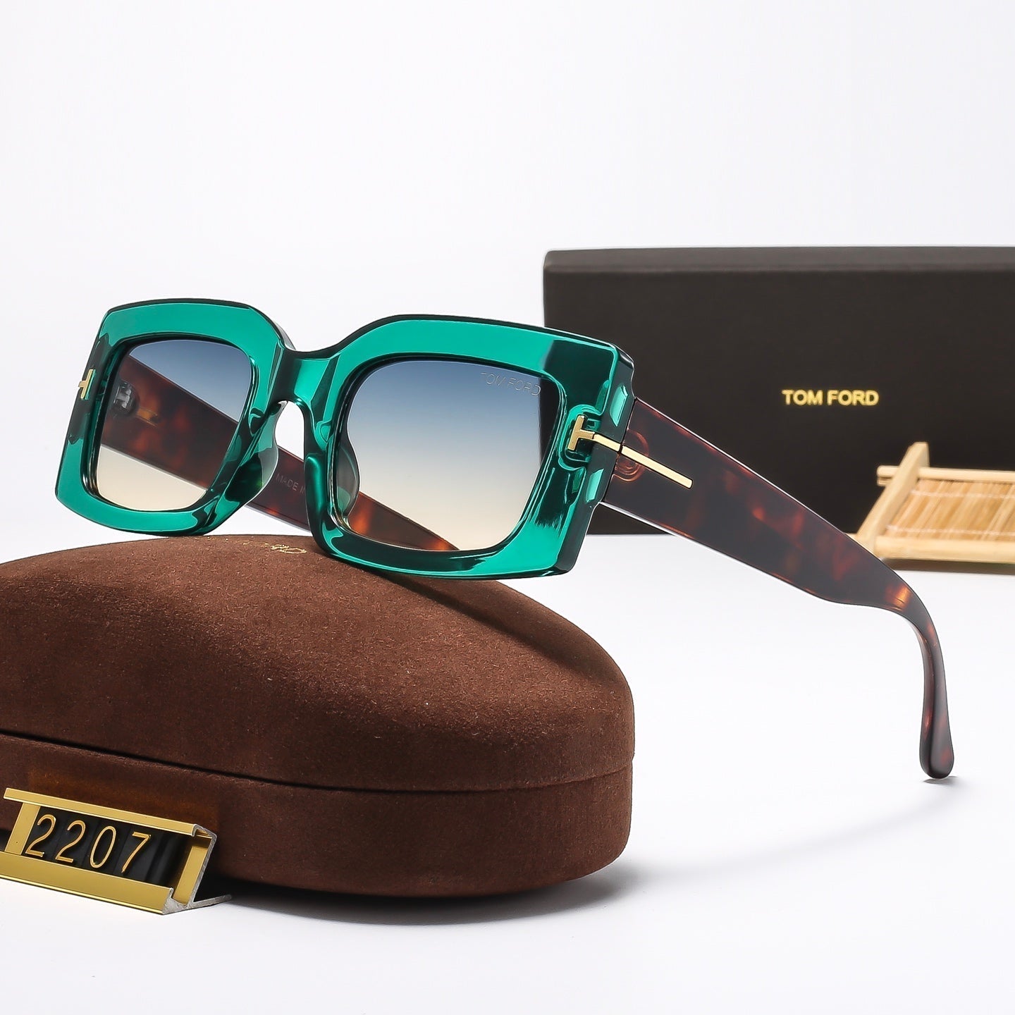 TOM FORD Fashion Square sunglasses 2207