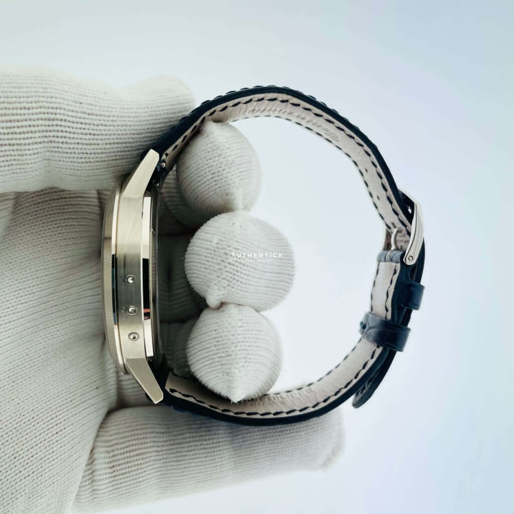 CLASSIC COMPLICATIONS ANNUAL CALENDAR REGULATOR 5235G-001