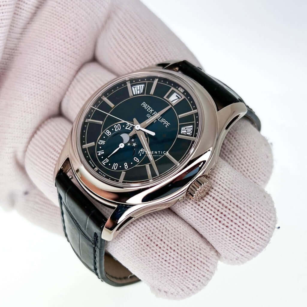 CLASSIC Complications Annual Calendar White Gold Blue Dial 5205G-001