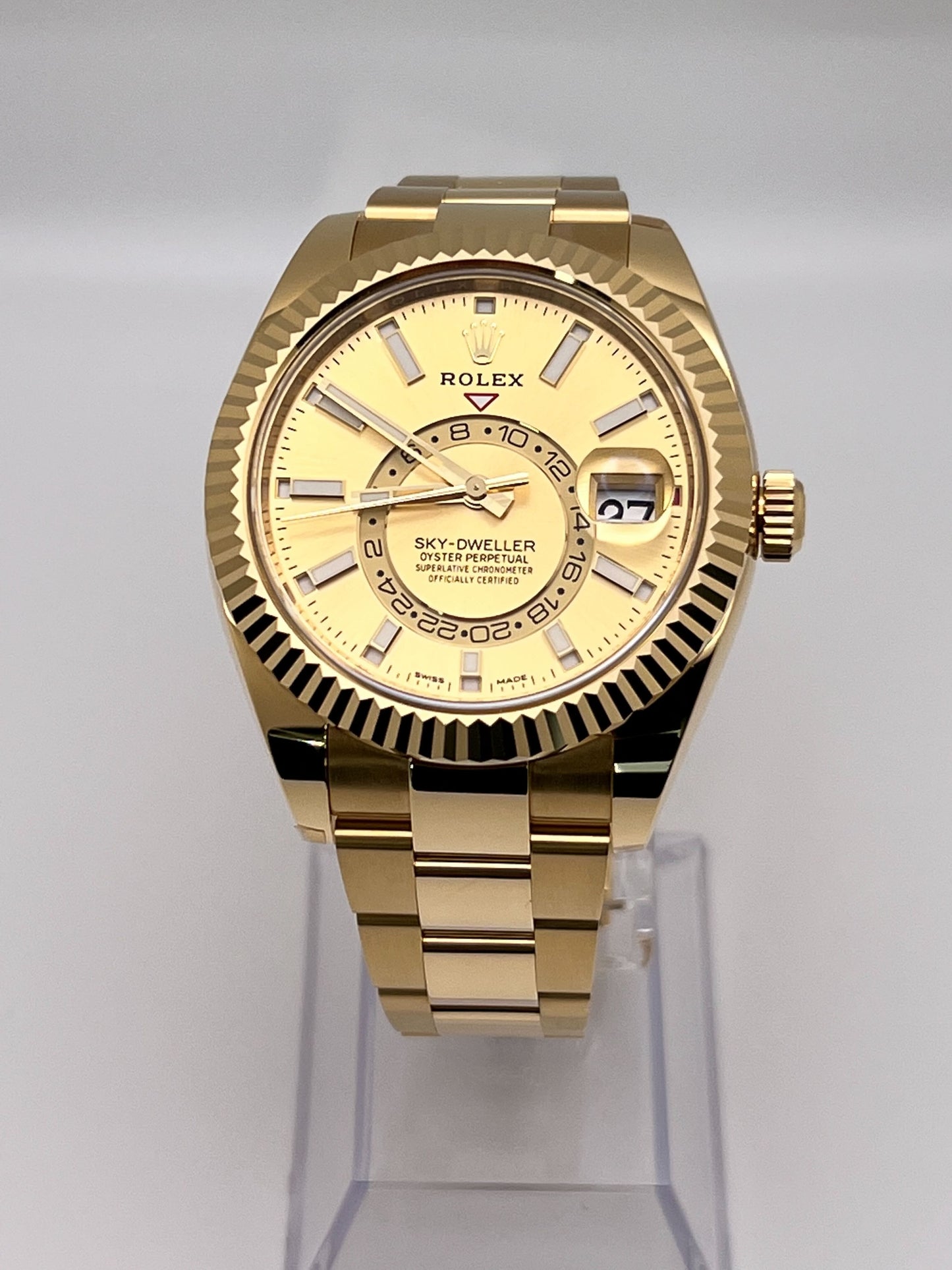 2025 Watch Sky-Dweller 326938 Yellow Gold Champagne Dial