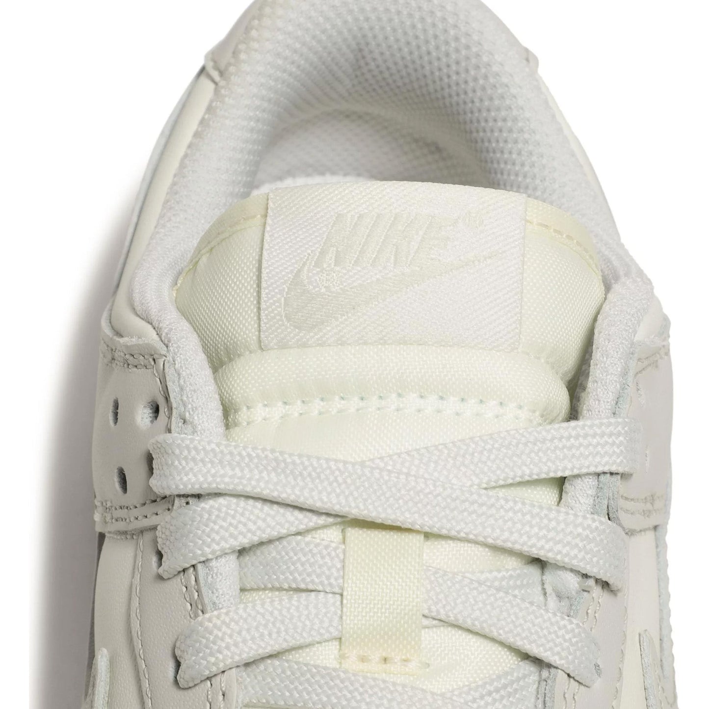 New Dunk Low 'Sail Light Bone' Women's (2021)