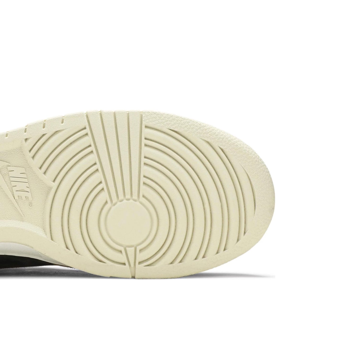 New Dunk High PRM 'Dark Russet' (2021)