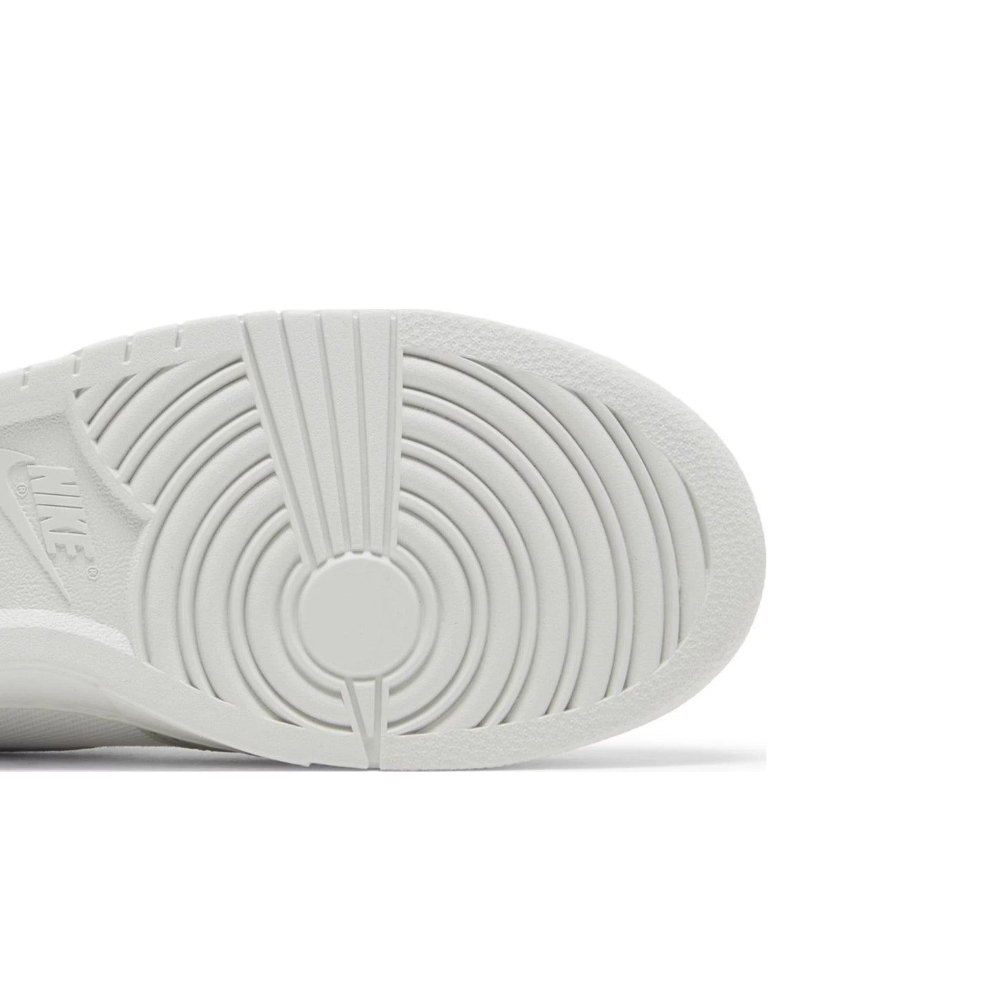 New Dunk High SE 'Tartan Plaid White Light Green' (2023)