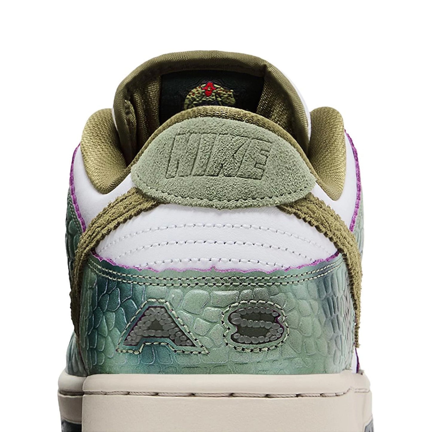 New SB Dunk Low Alexis Sablone 'Chameleon' (2024)