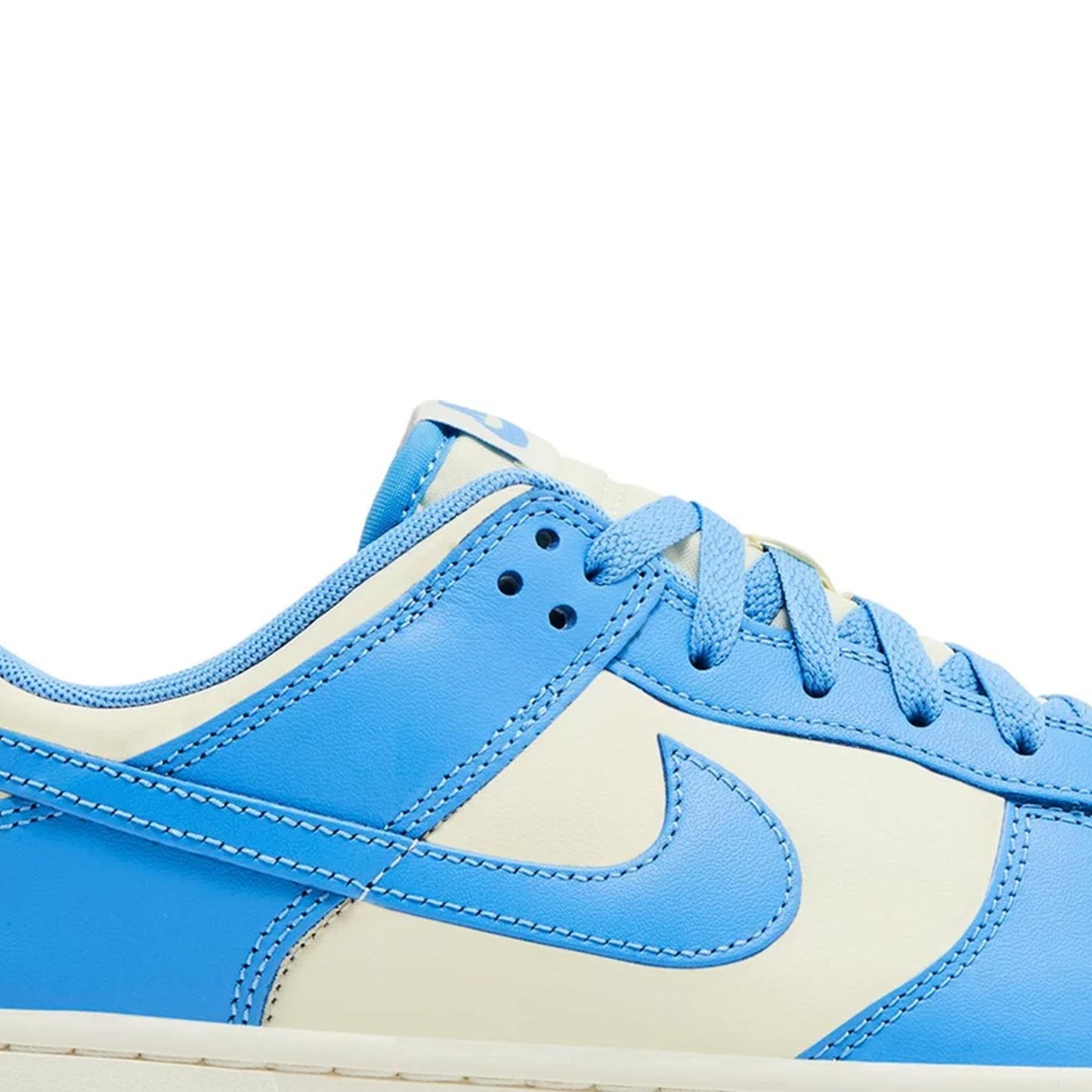 New Dunk Low Retro 'University Blue' (2024)