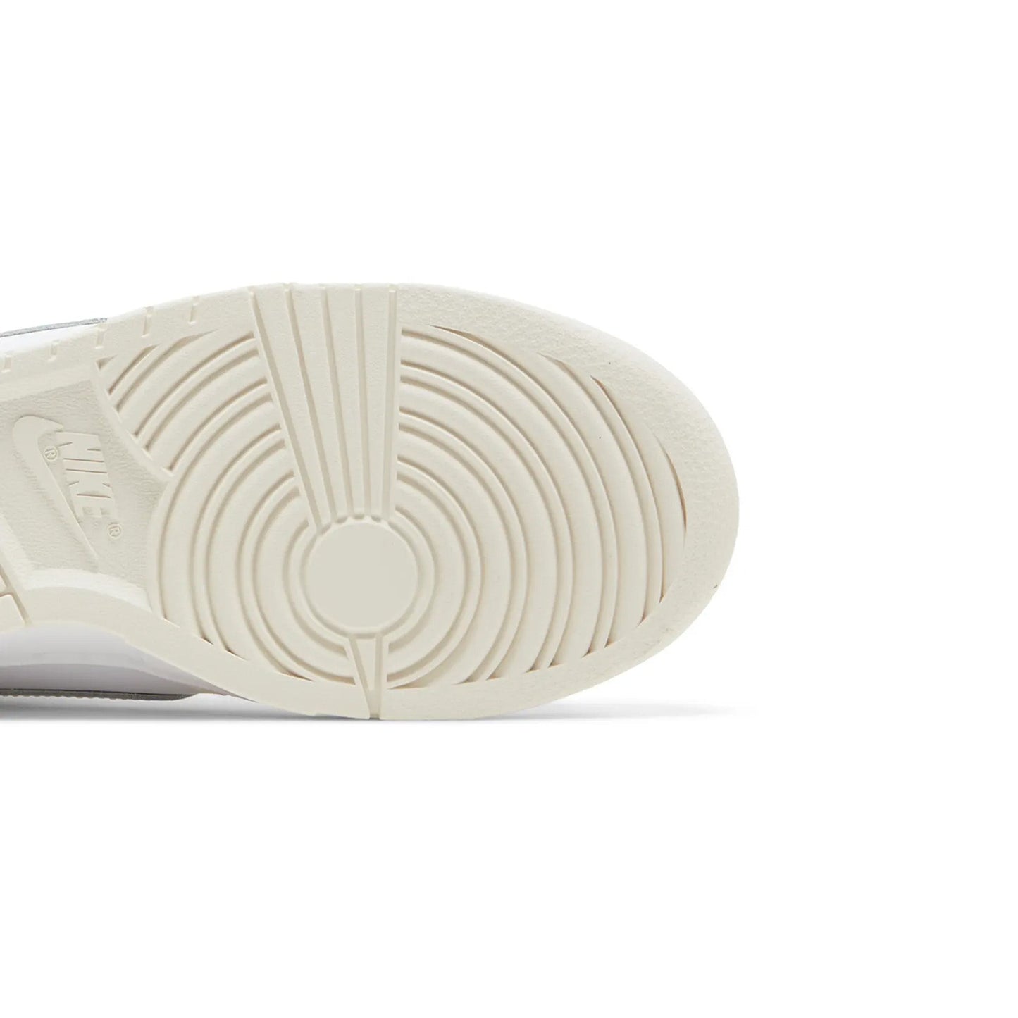 New Dunk Low Retro 'Coconut Milk' W (2022)