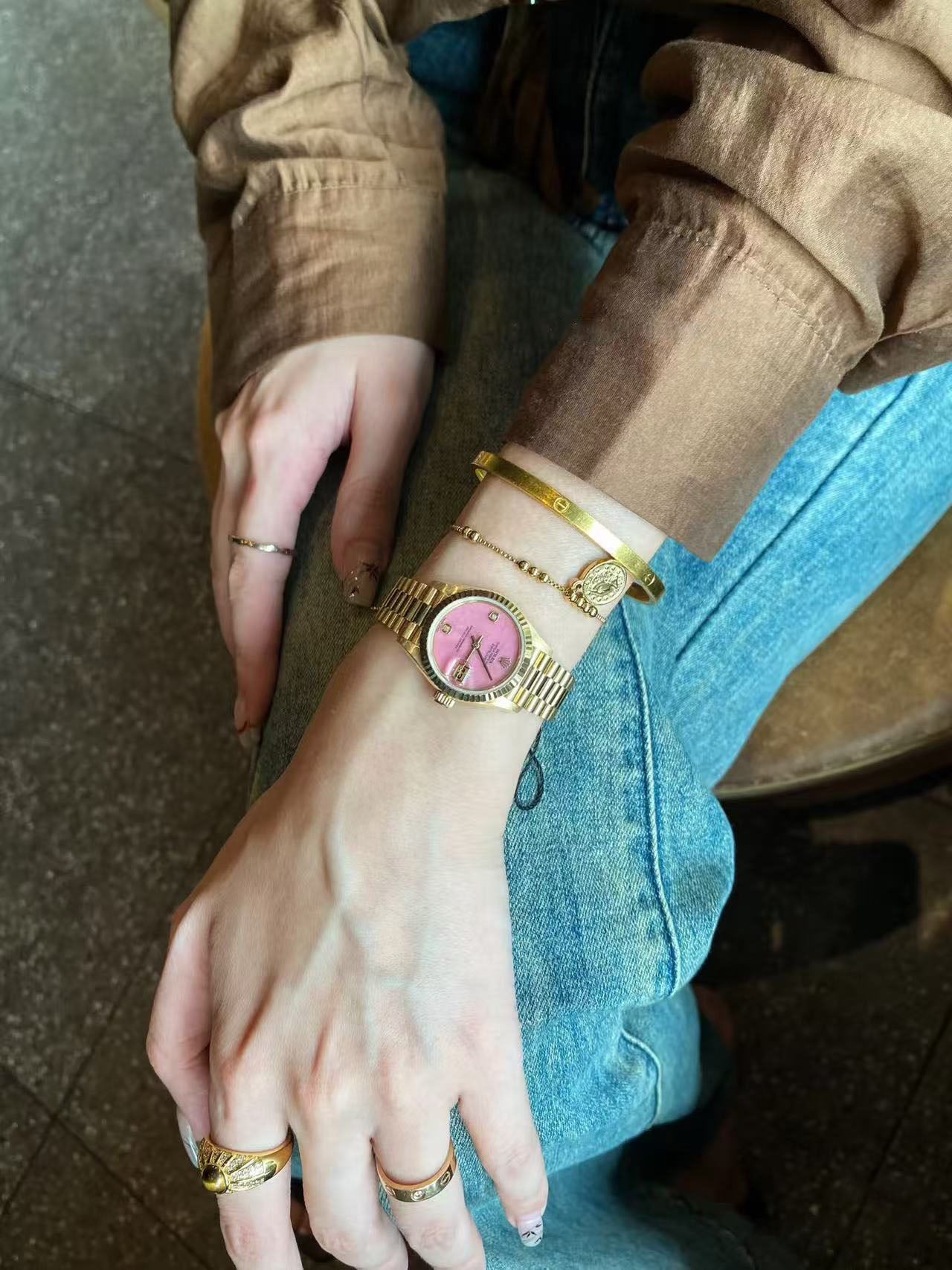 Datejust  watch     Yellow Gold