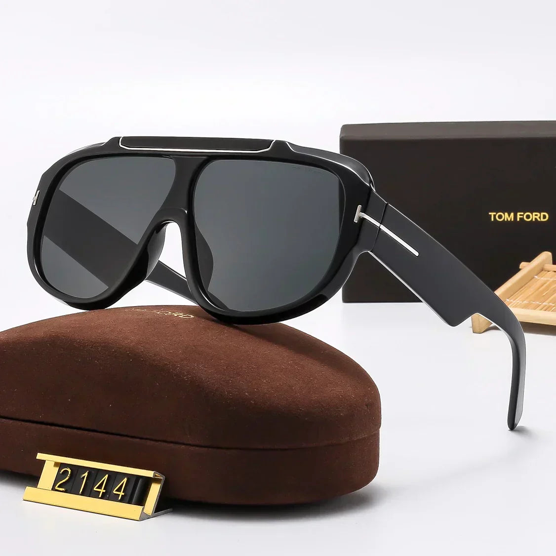 TOM FORD Fashion Sunglasses  2144
