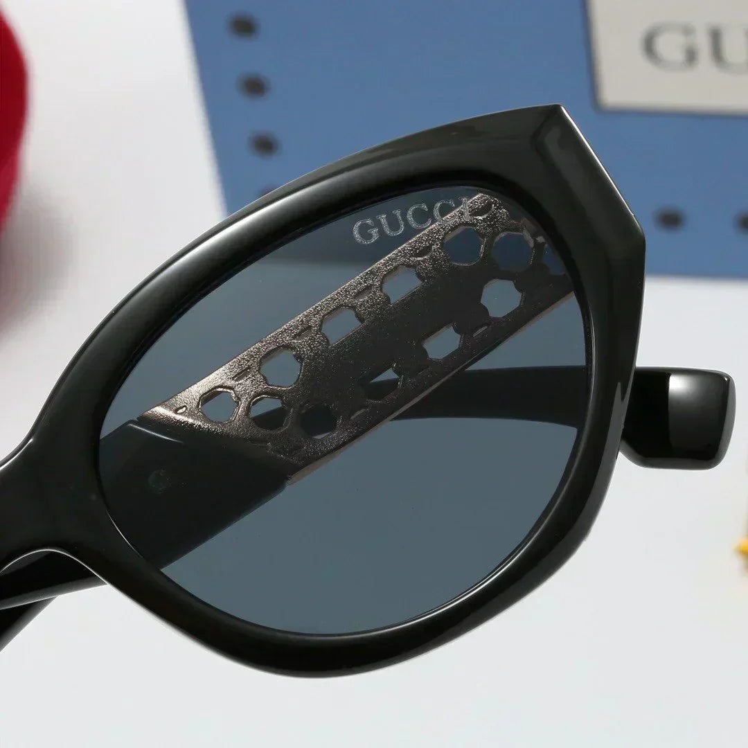 2025 Small frame triangular cat-eye sunglasses